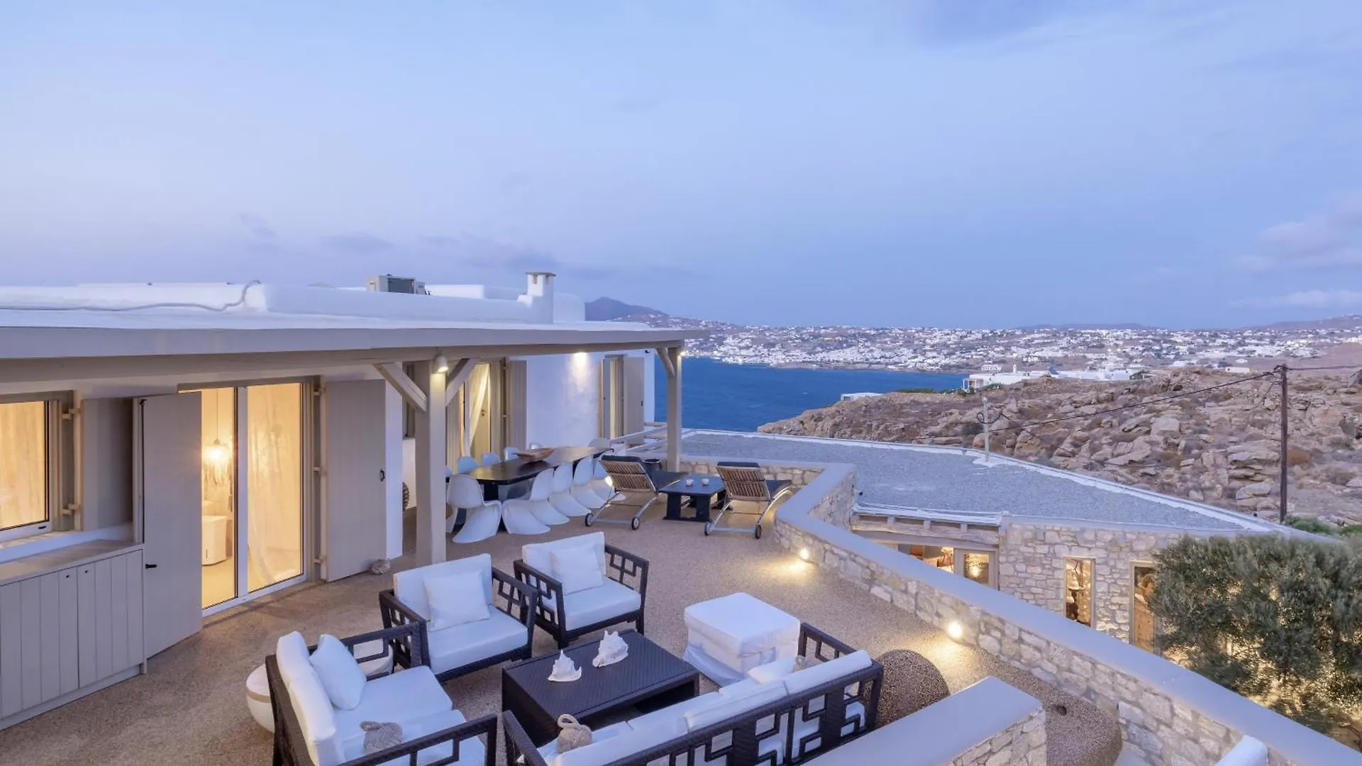 Your Mykonos X Whitelist Mykonos Town 0*,
