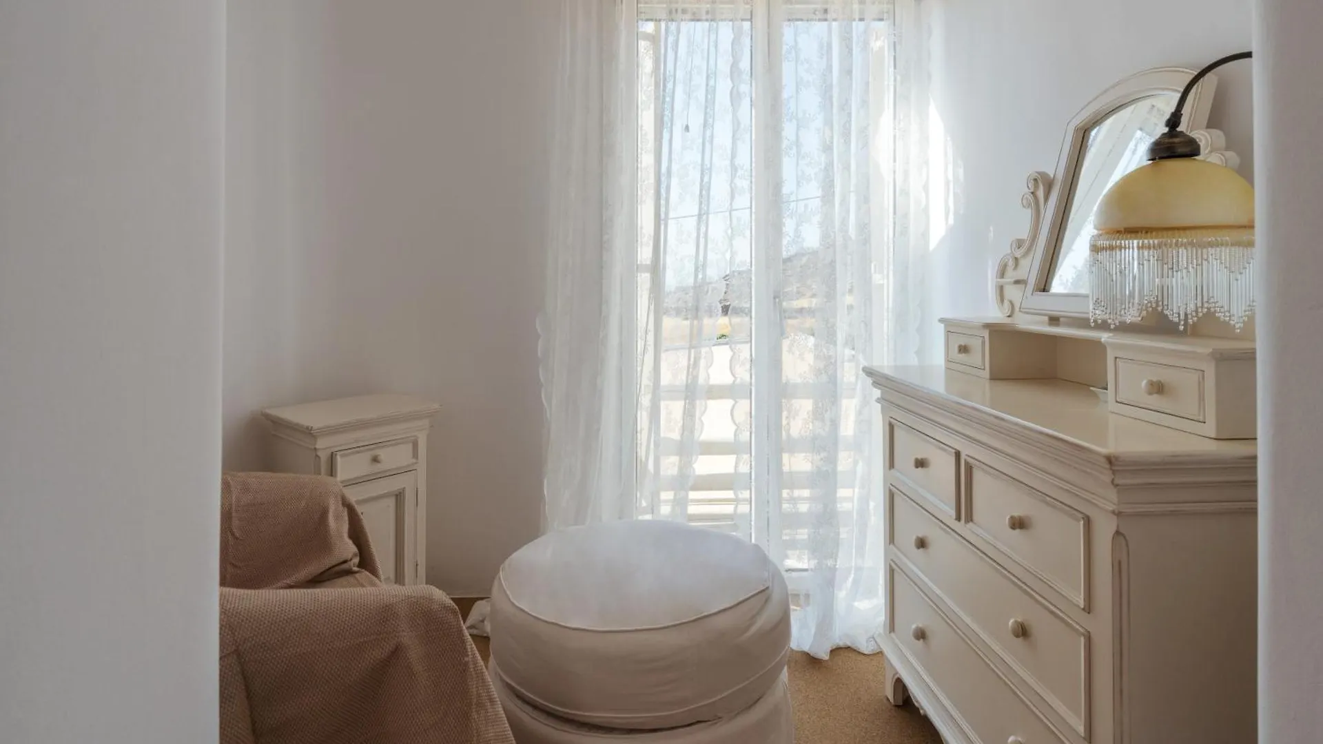 Your Mykonos X Whitelist Mykonos Town Villa